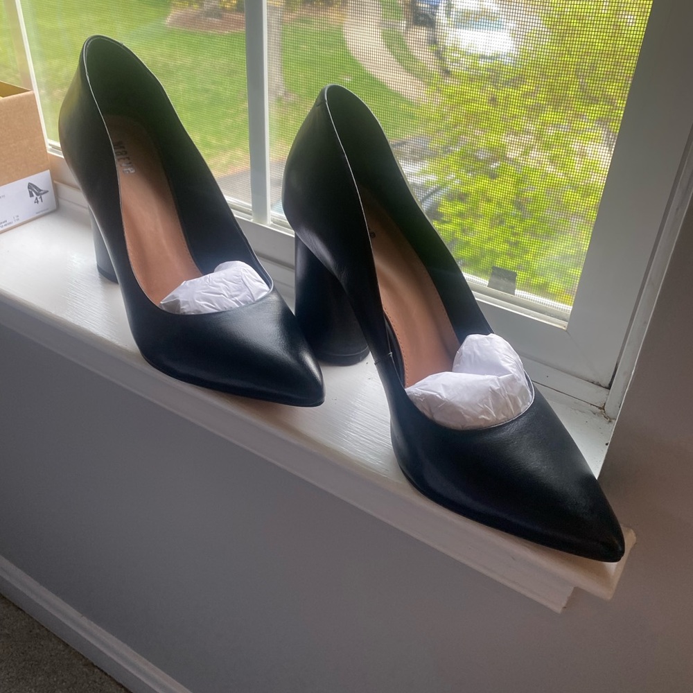 NIB Anthropologie Maeve Veneto Preto Elegant Black Women's Heels EUC Size 41